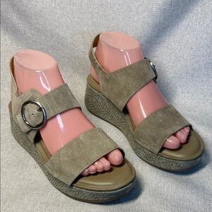Sofft Faedra Women's Suede Wedge Sandals - Taupe. Size 7,5 M